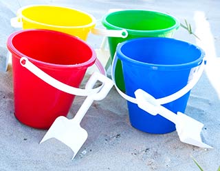 blue beach bucket